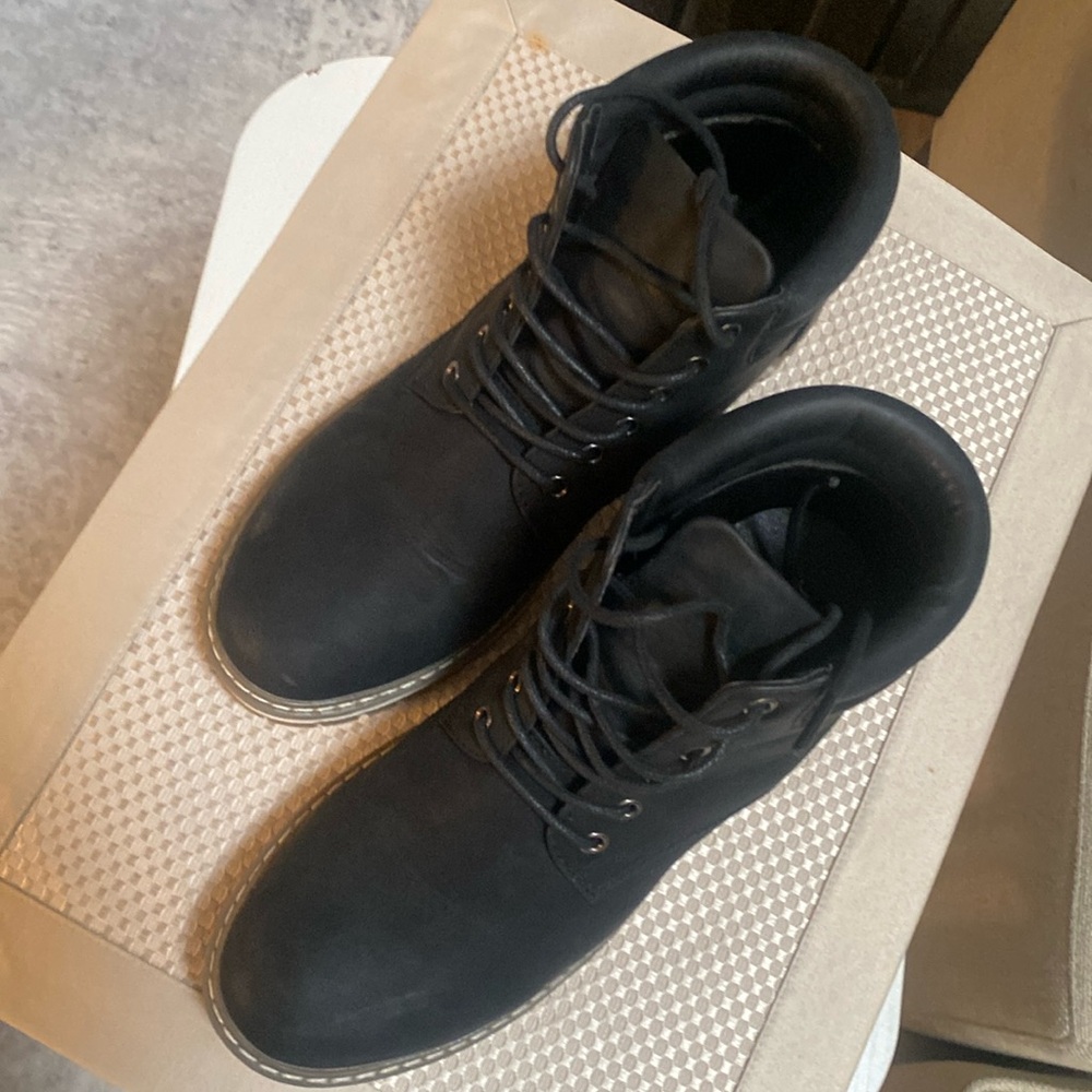 Jessica Cline short boot